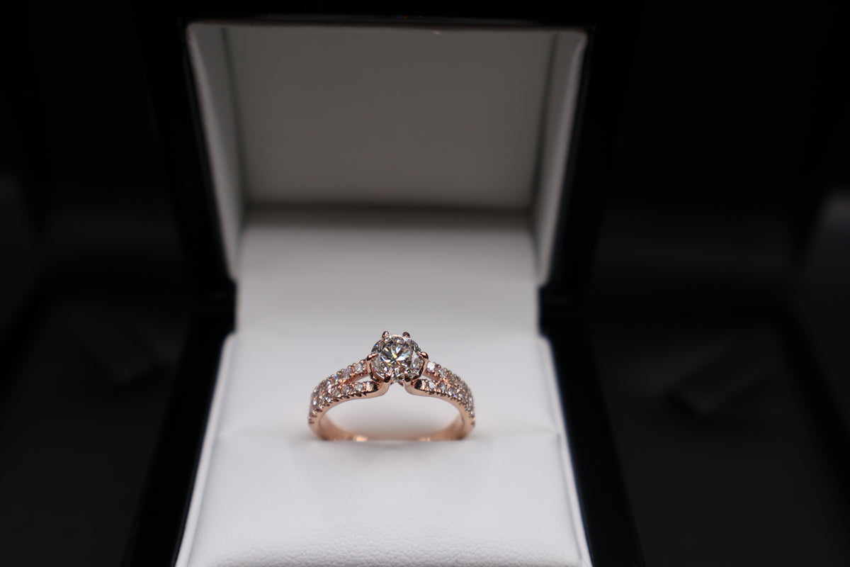 ANILLO COMPROMISO ORO ROSA DIAMANTES