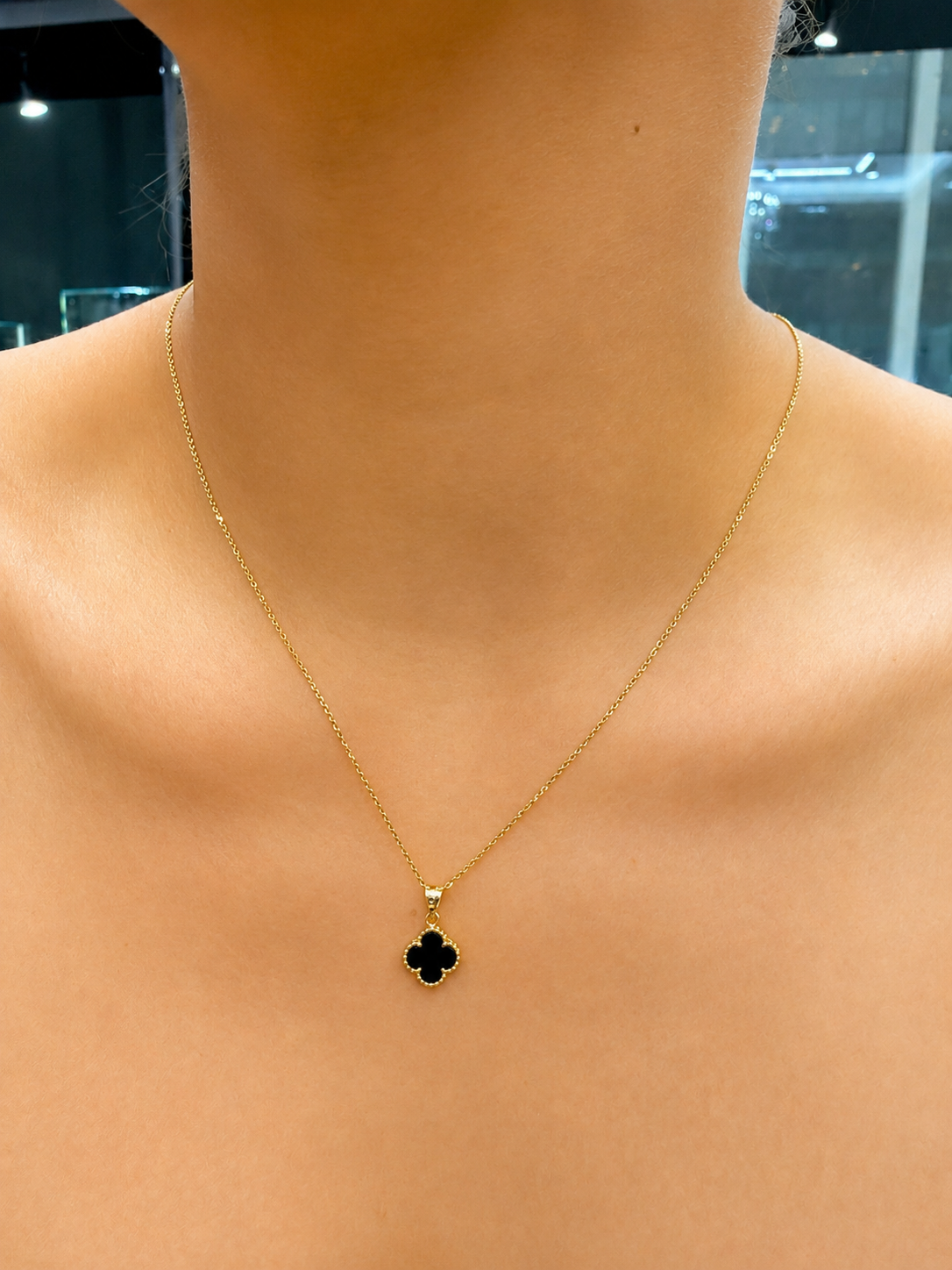 LUCKIE BLACK ONIX