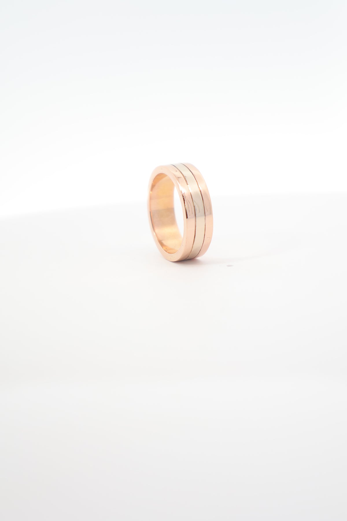 ANILLO TIPO ARGOLLA 2 OROS