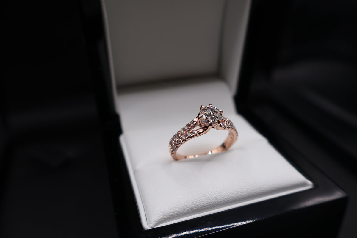 ANILLO COMPROMISO ORO ROSA DIAMANTES