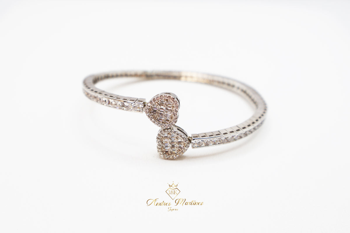 BRAZALETES CORAZONES ORO BLANCO 18K