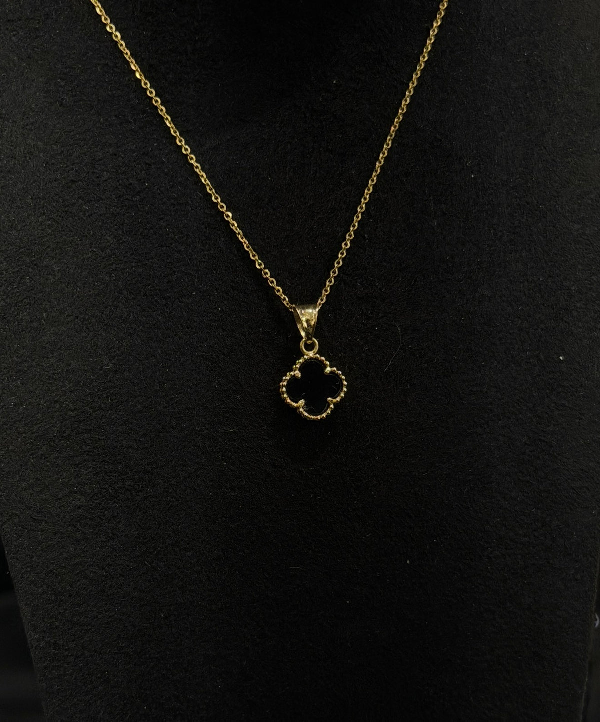 LUCKIE BLACK ONIX