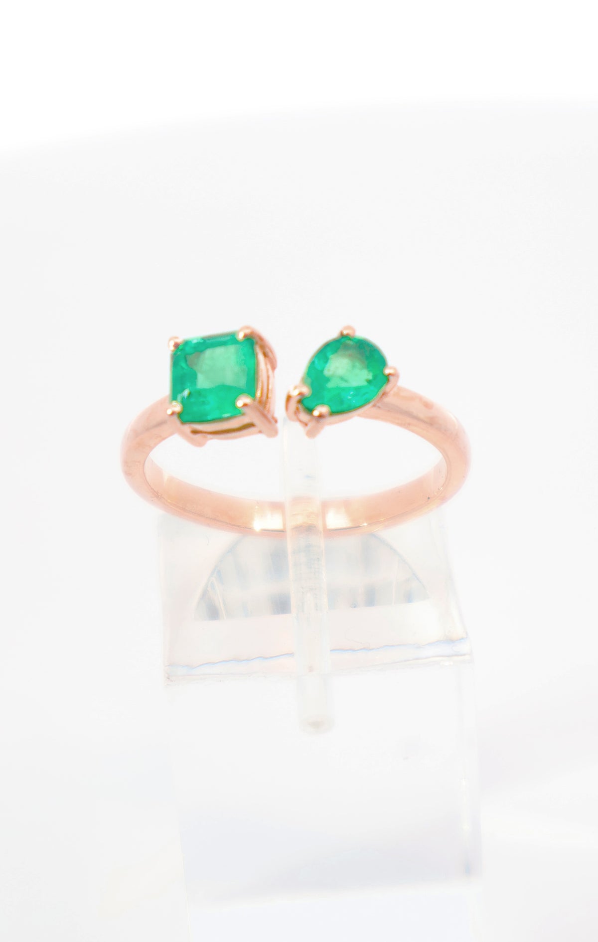ANILLO ORO ROSA 18K TU Y YO ESMERALDAS NATURALES