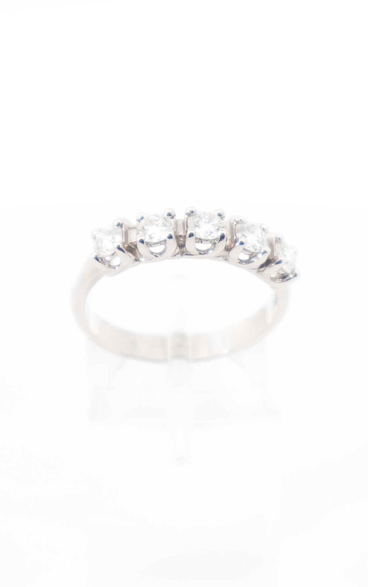 ANILLO ORO BLANCO DIAMANTES TIPO CHURUMBELLA