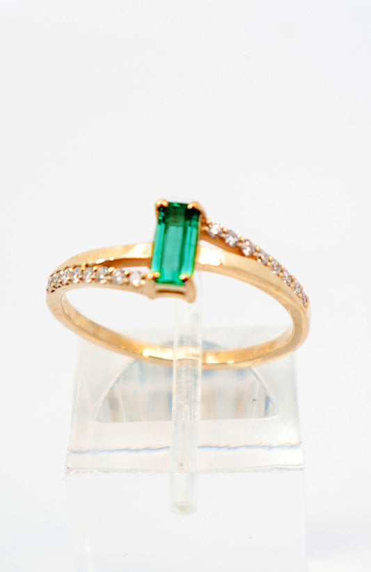 ANILLO ESMERALDA Y DIAMANTES ORO 18K ELITE